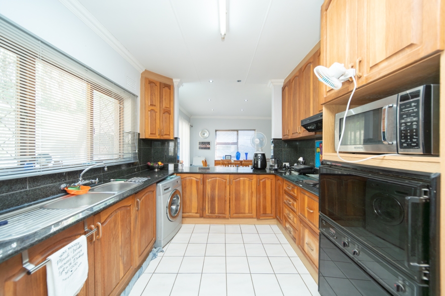 3 Bedroom Property for Sale in Nahoon Valley Park Eastern Cape